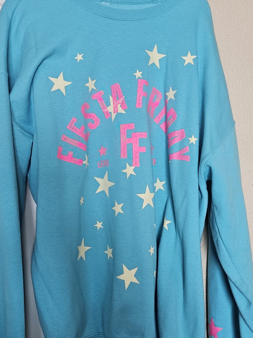 Turquoise Star Graphic Sweatshirt
